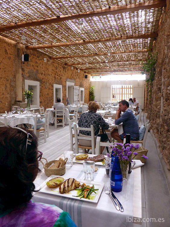 Restaurante y oleoteca Ses Escoles de San Lorenzo | Visita Ibiza